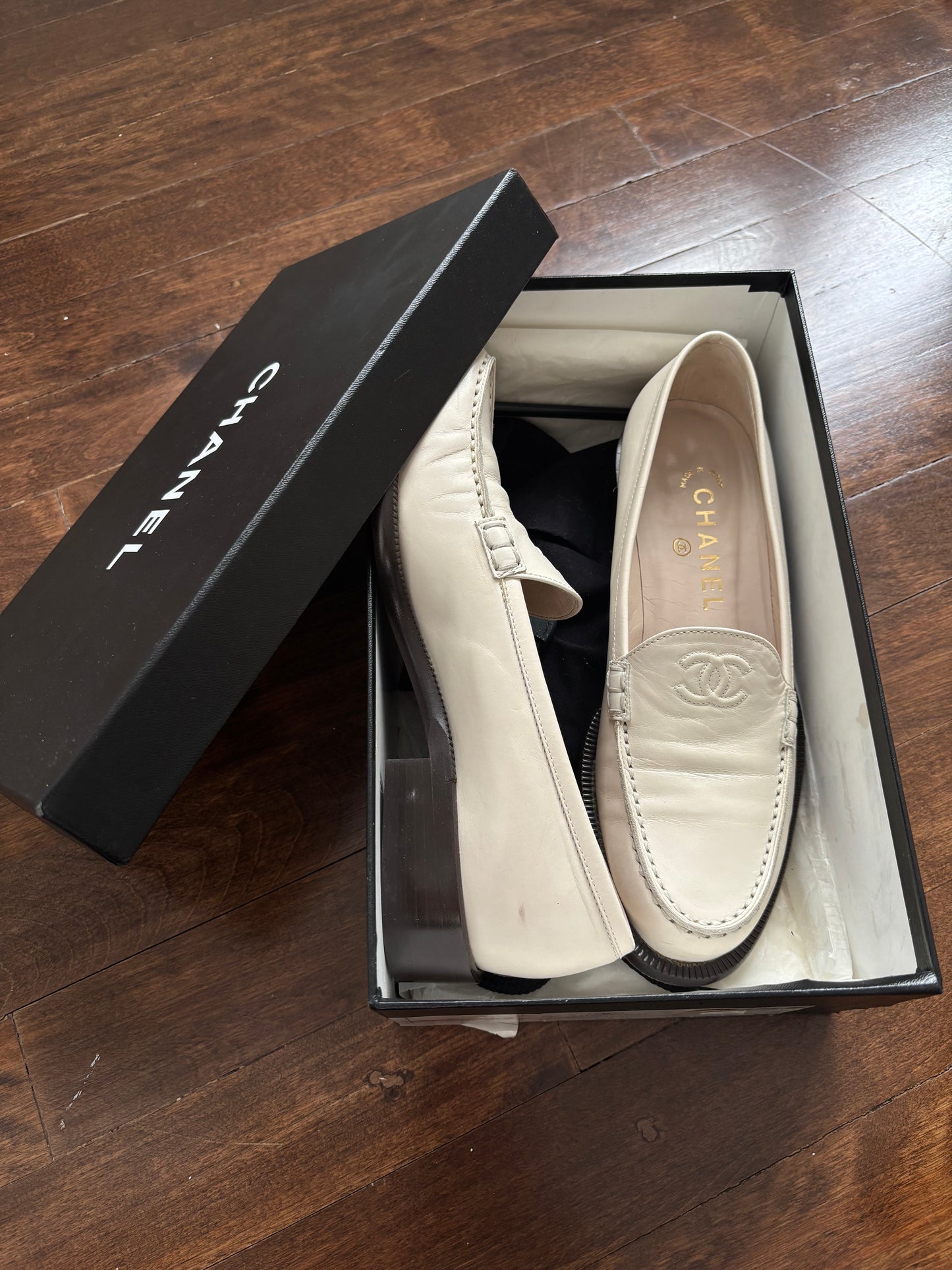 Chanel 37 white loafer