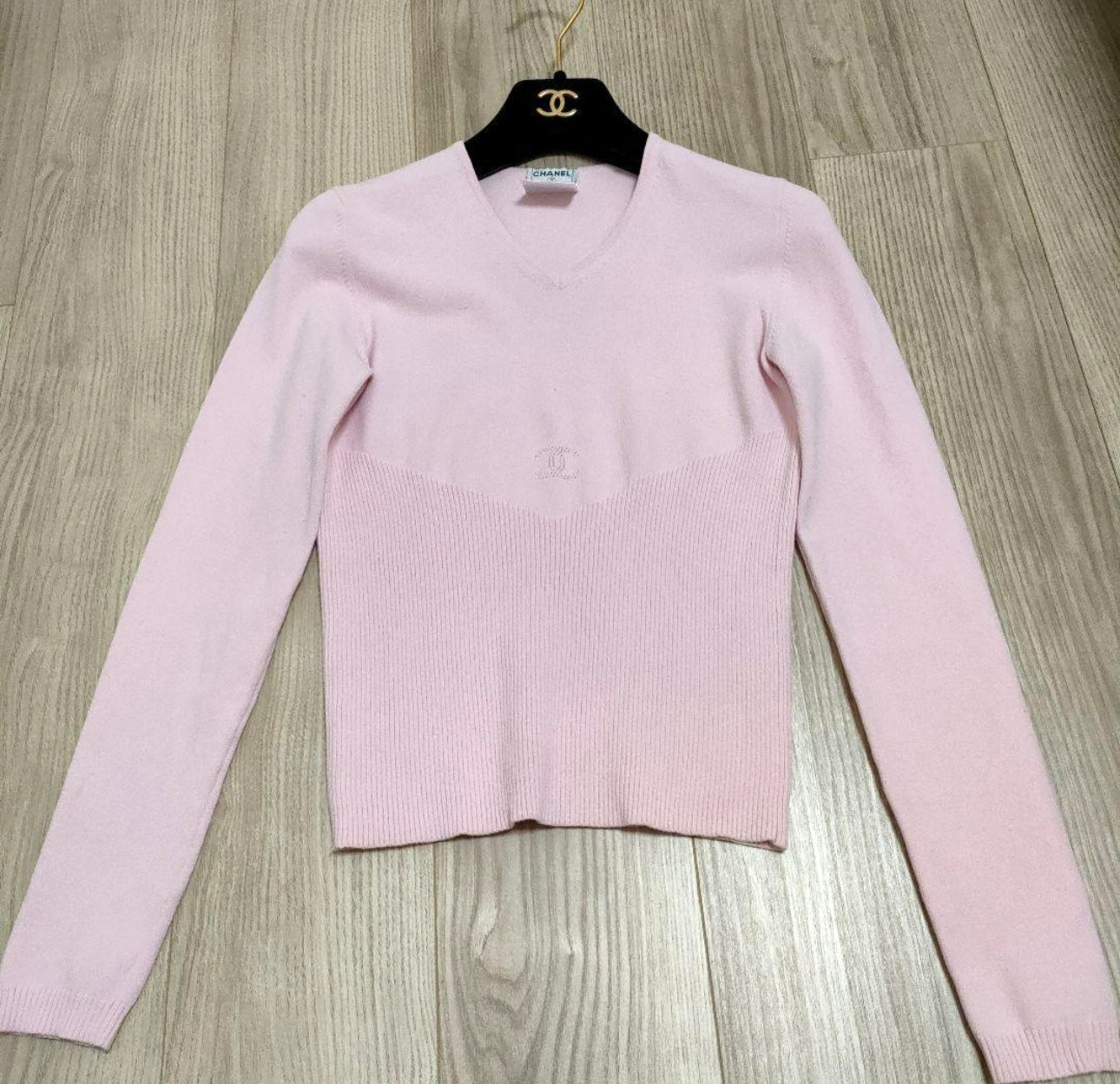 Chanel pink love sleeve 6/8